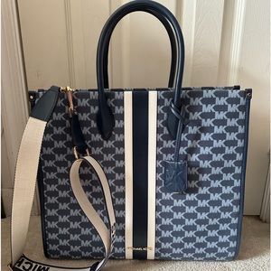 MICHAEL MICHAEL KORS Mirella Large Canvas Tote Bag. Navy Multi